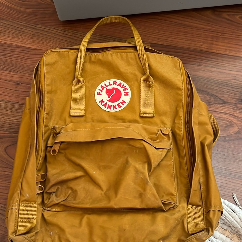 Authentic Acorn Fjallraven Kanken Backpack